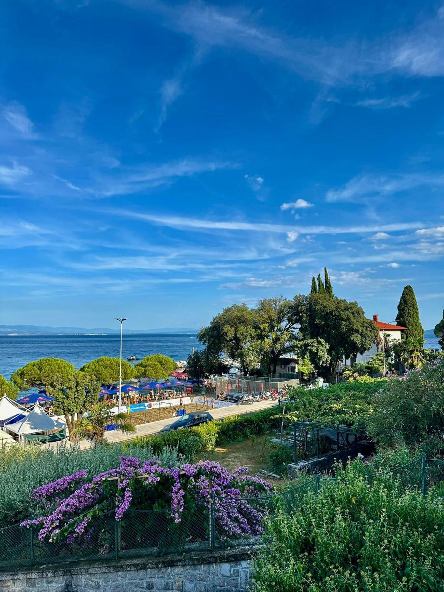 Apartments Opatija-Ičići エクステリア 写真